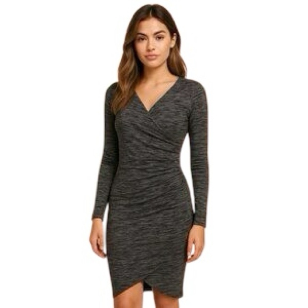 Wilfred Free Klum Gray Midi Dress with V-Neck and Long Sleeves